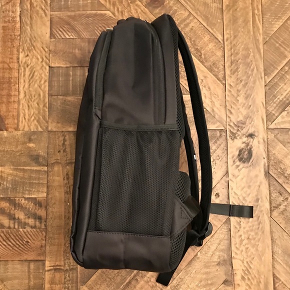Backpack - Laptop in black color - Picture 3 of 8